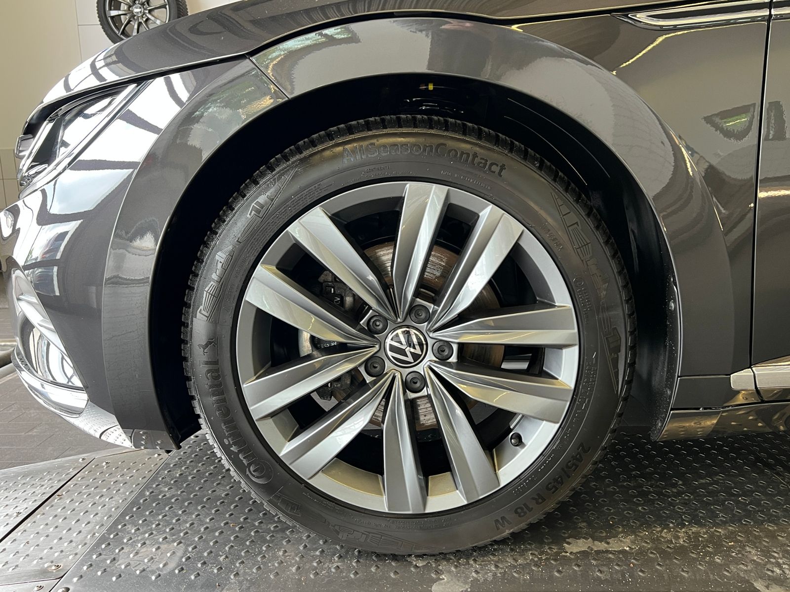 Fahrzeugabbildung Volkswagen Arteon Shooting Brake Elegance 2.0 TDI DSG *AHK,