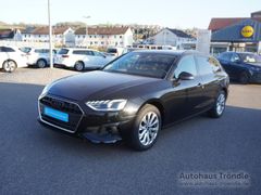 AUDI A4 Avant 2.0 TFSI S-tronic Bluetooth LED Klima