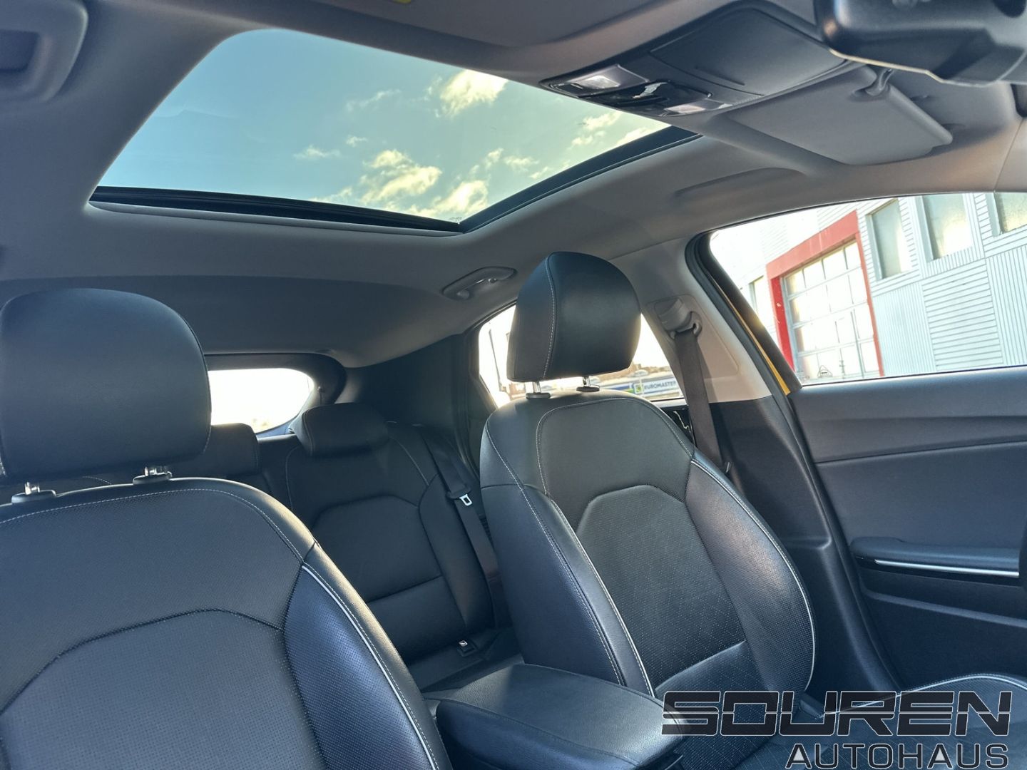 Fahrzeugabbildung Kia XCeed 1.6 T-GDI PHEV Platinum AHK Panoramadach