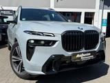 BMW X7 xDrive 40 d M Sport Prod. 2025 HUP PANO 7 Sea - BMW X7 in Frankfurt (Main): M