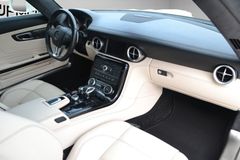 MERCEDES-BENZ SLS AMG Roadster