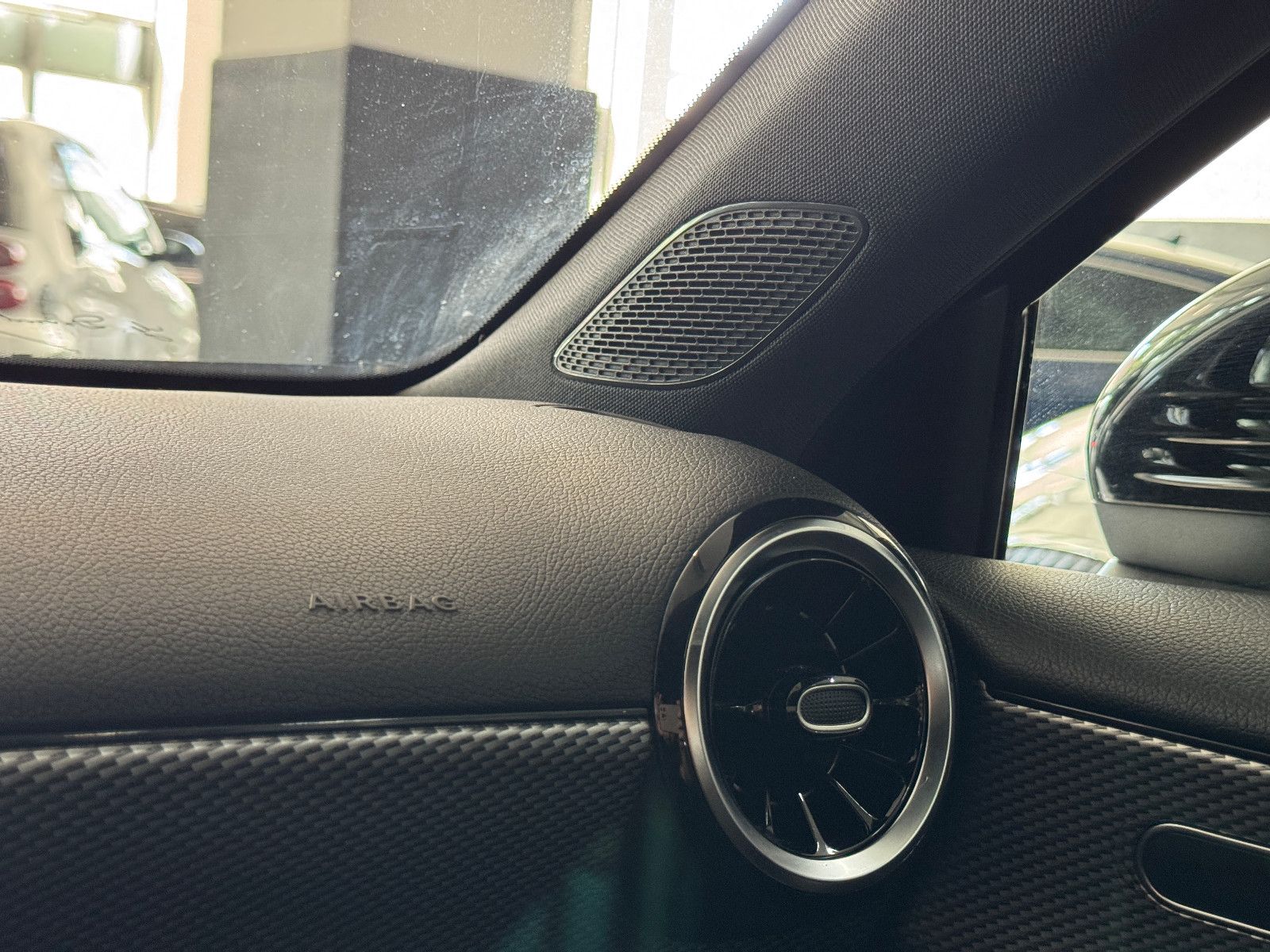 Fahrzeugabbildung Mercedes-Benz A 180 d PROGRESSIVE SPORTPAKET LED NAVI MBUX +