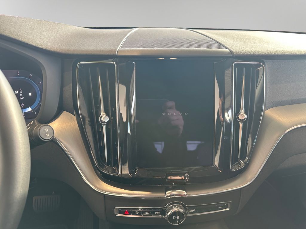 VOLVO XC60 B4 D Core VOLVO XC60 B4 D Core