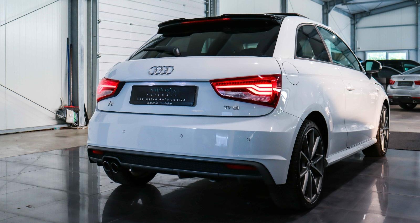 Audi A1 Sport Automatik S LINE*PANORAMA*NAVI*KEYLESS