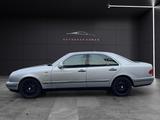 Mercedes-Benz E 280 Elegance/Automatik/Klima/LIEBHABERFAHRZEUG - gebrauchte Mercedes-Benz E 280 aus dem Jahr 1996