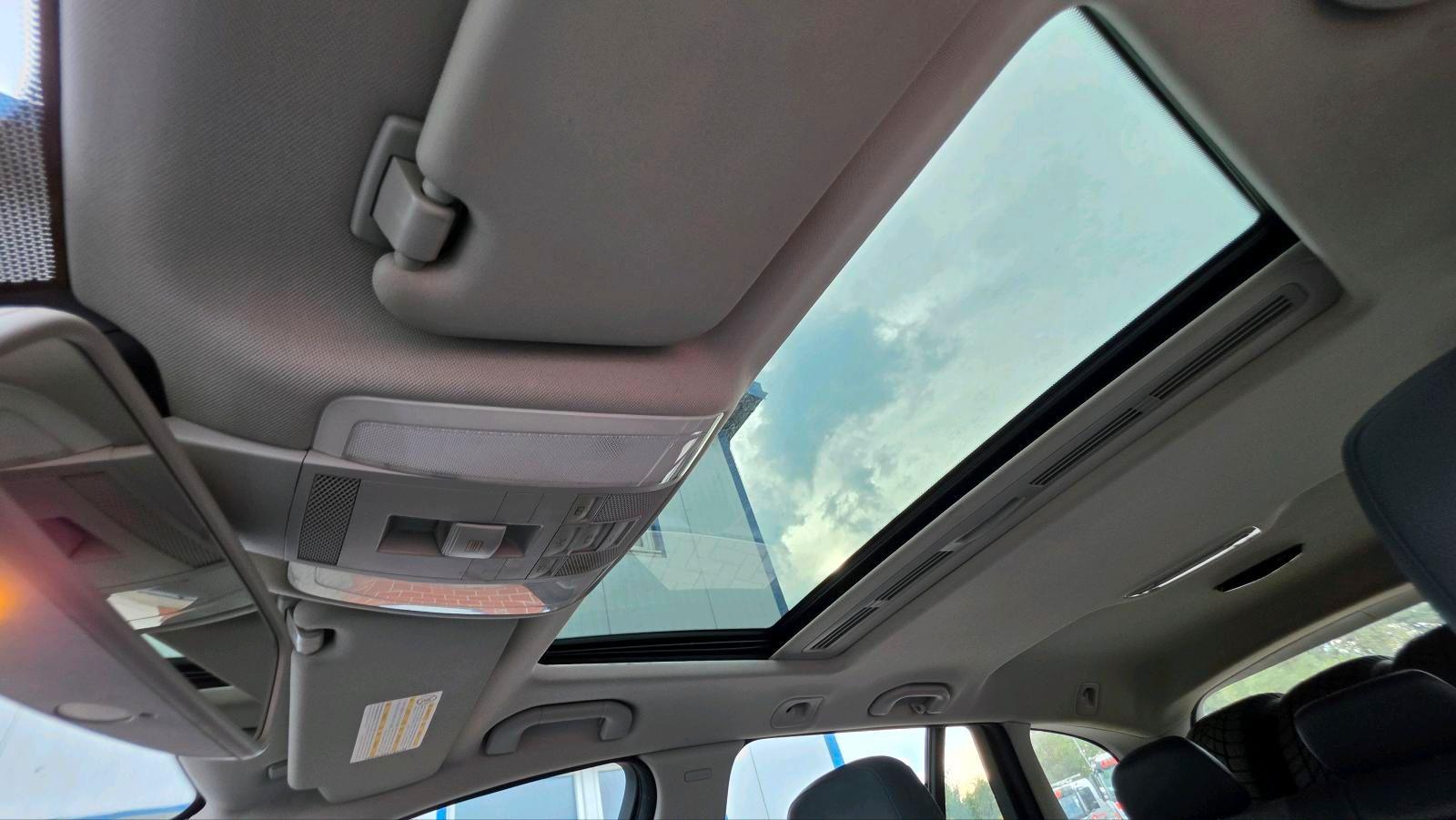 Mercedes-Benz C180 2010 — photo 15