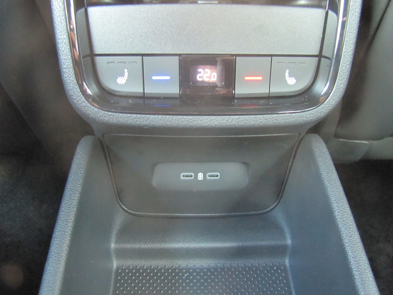 Fahrzeugabbildung SKODA Octavia Combi Sportline 2.0 TDI 150PS DSG