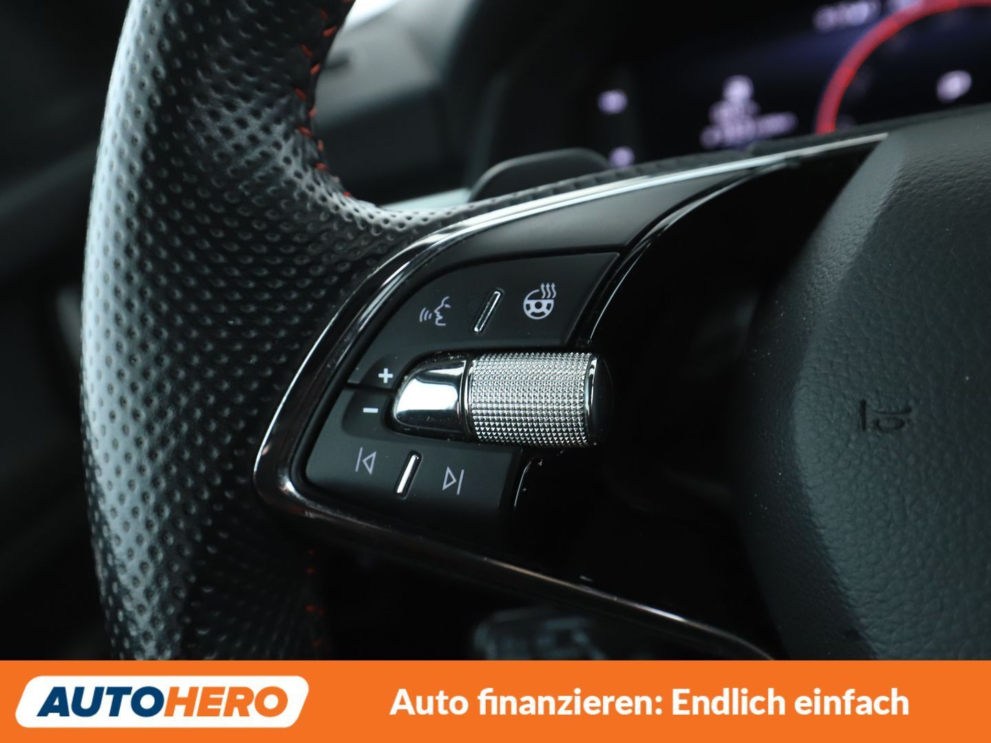 Skoda Kamiq 1.5 TSI ACT Monte Carlo Aut. NAVI LED ACC foto 25