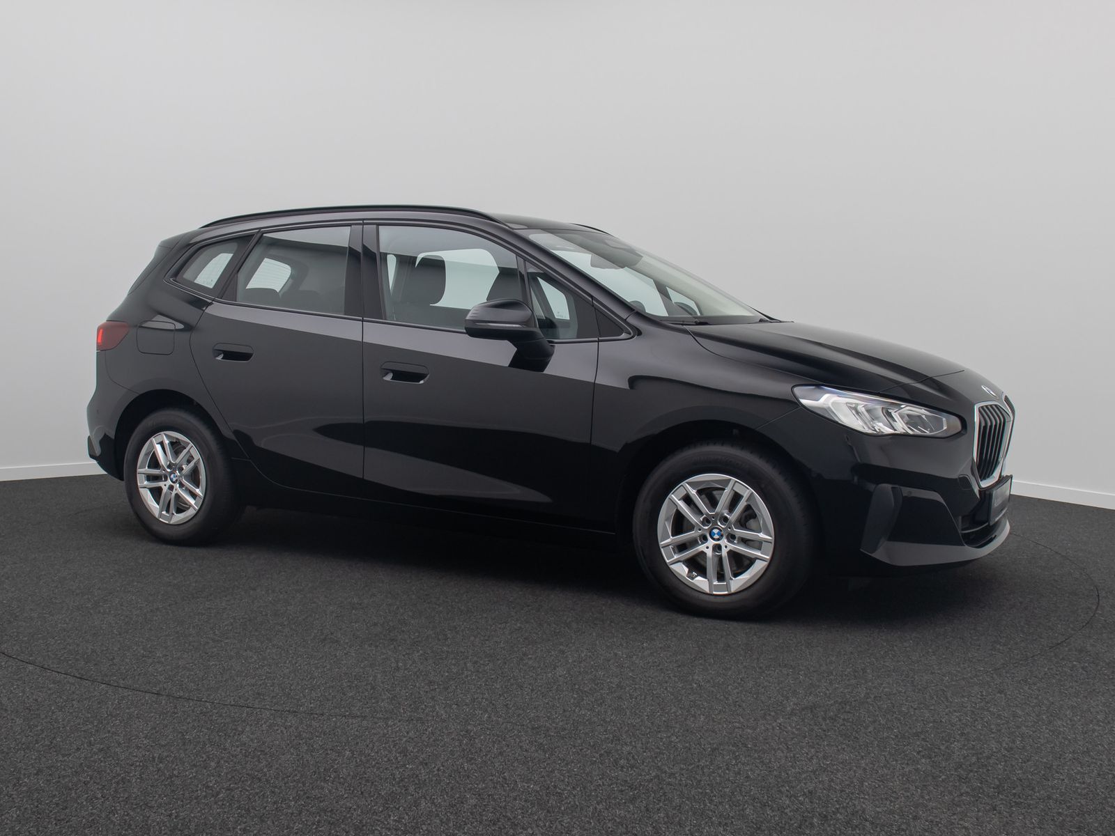 Fahrzeugabbildung BMW 216i Active Tourer Kamera DAB Sitzhzg Alarm LED
