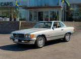 Mercedes-Benz 560SL R107 2 seat, convertible - silberne Mercedes-Benz SL 560