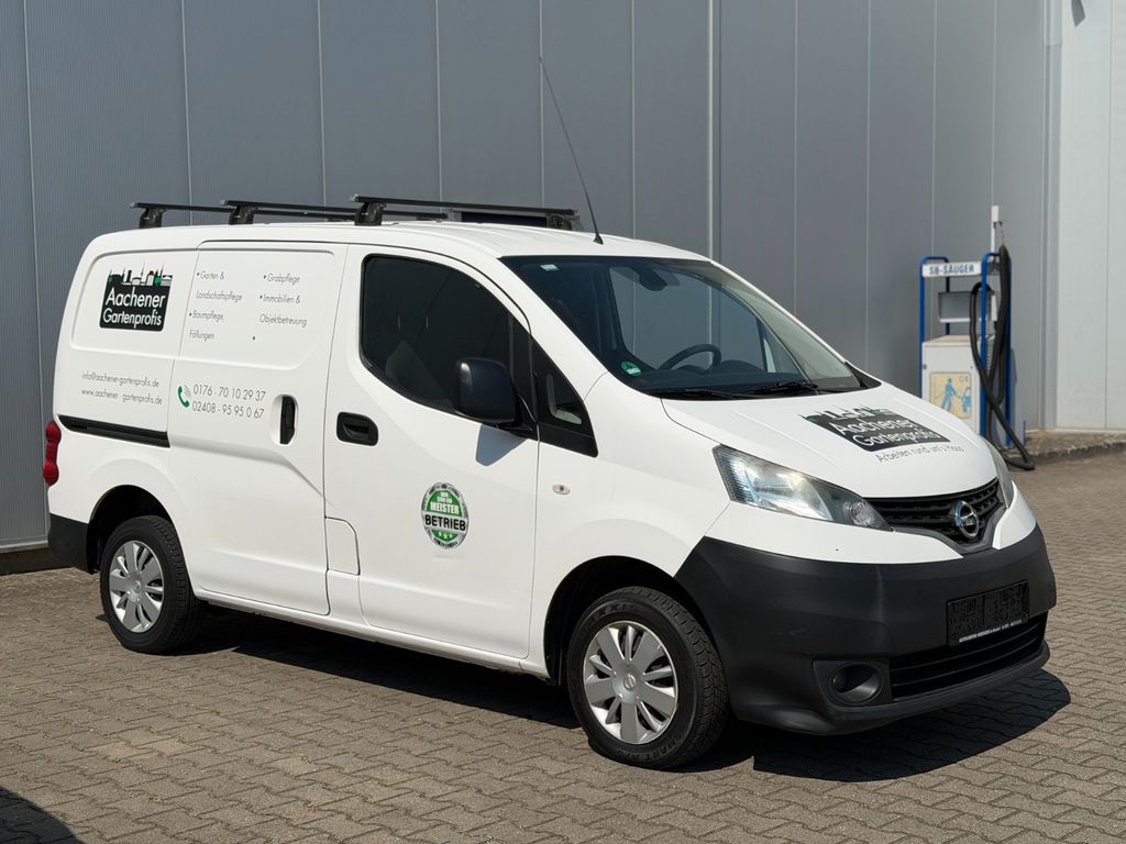 Image of Nissan NV200