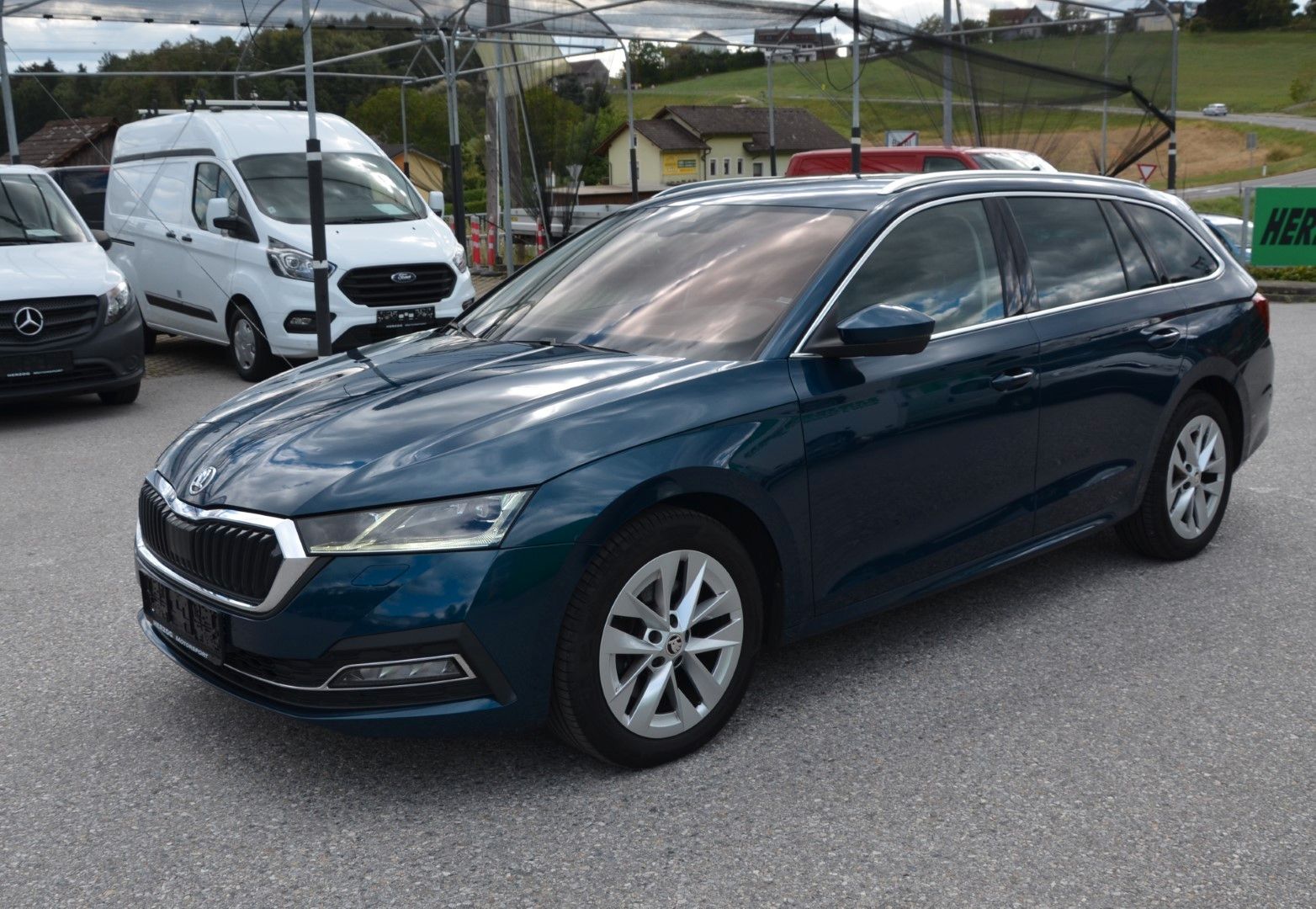 Skoda Octavia Combi 2,0 TDI 4x4 Style DSG EXP:13.700.- imagem 2