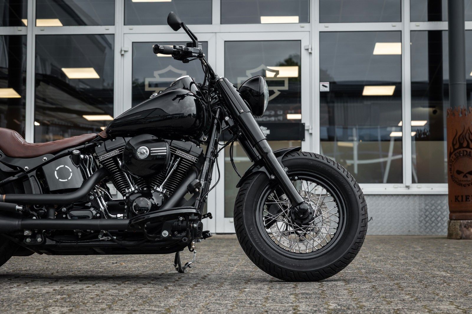 Fahrzeugabbildung Harley-Davidson FLSS SOFTAIL SLIM S 110 cui - Kesstech-Heckumbau