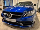 Mercedes-Benz  Mercedes-AMG C 63 T  - blaue Mercedes-Benz C 63 AMG