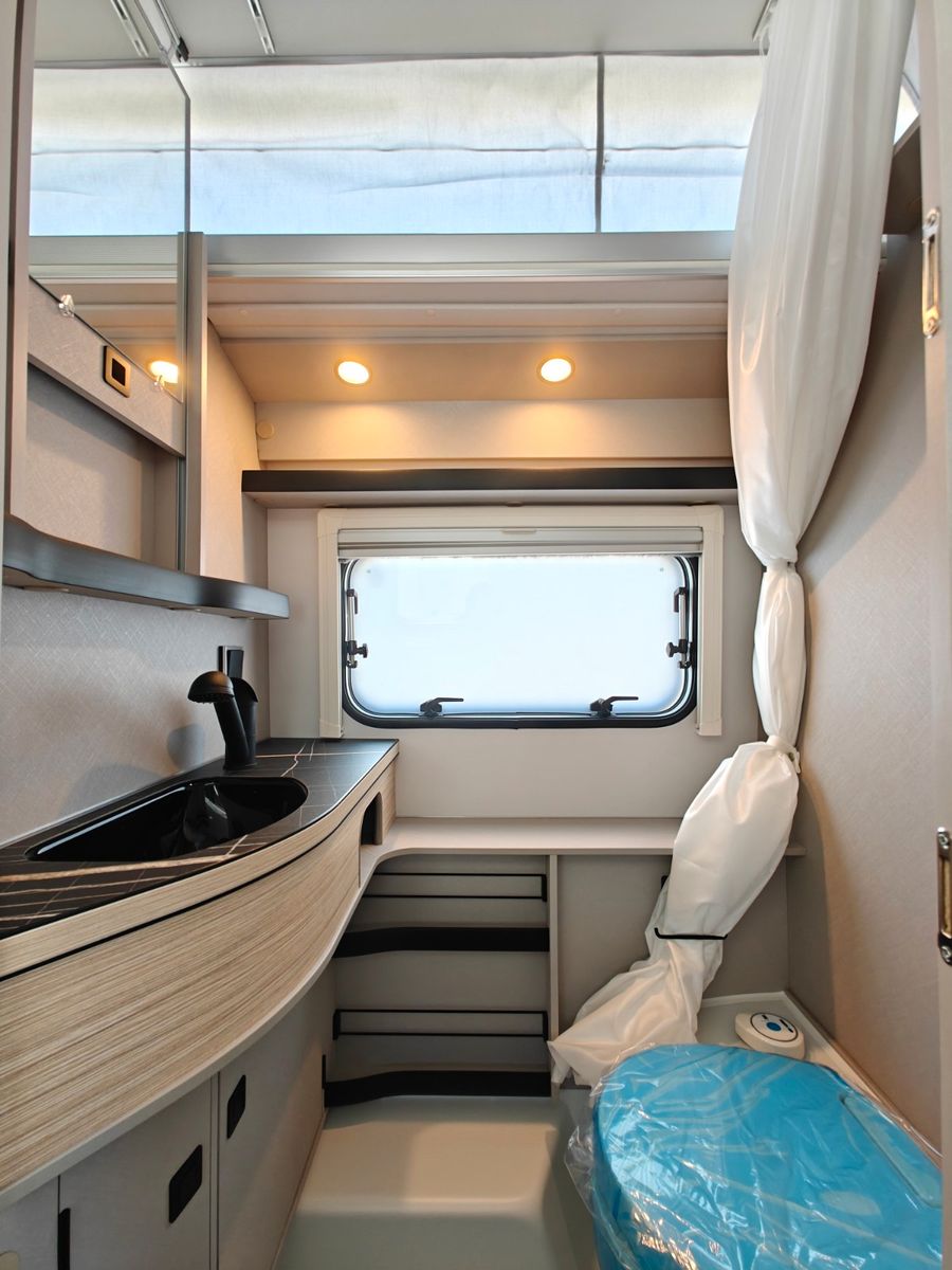 Fahrzeugabbildung HYMER / ERIBA / HYMERCAR Touring 630 Legend Urban 2026