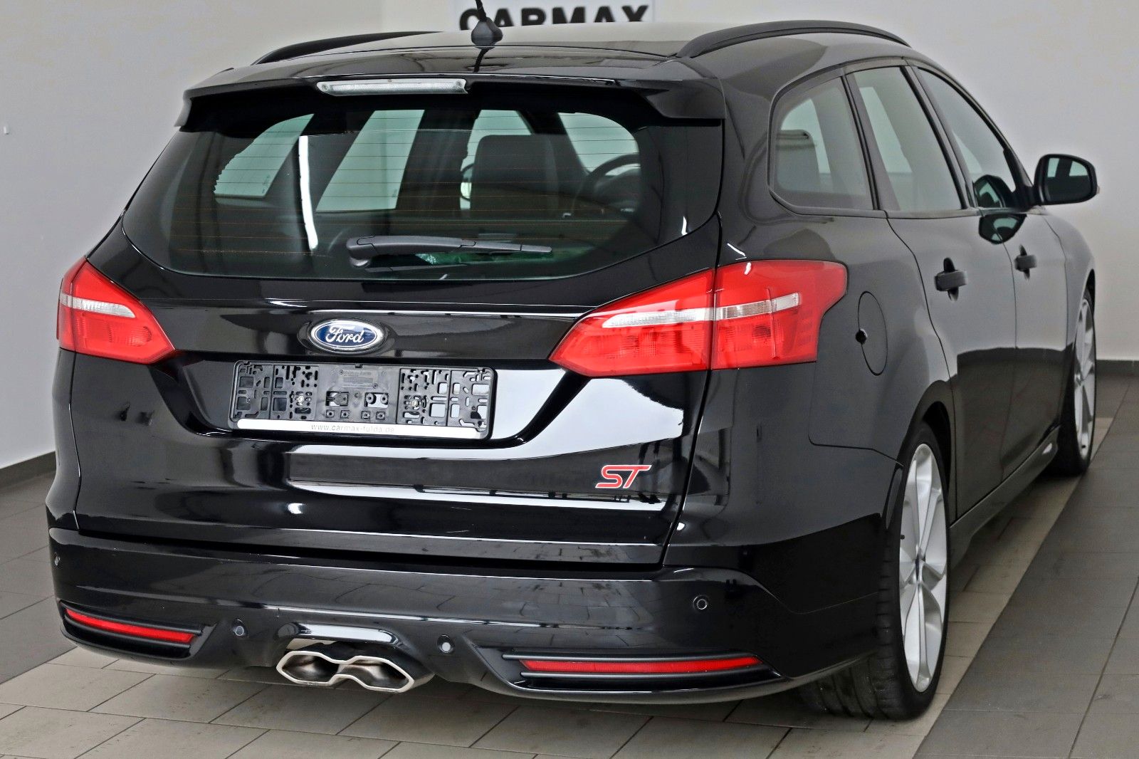 Fahrzeugabbildung Ford Focus Turnier ST Leder,Navi,Xenon,SH,PDC,SR+WR