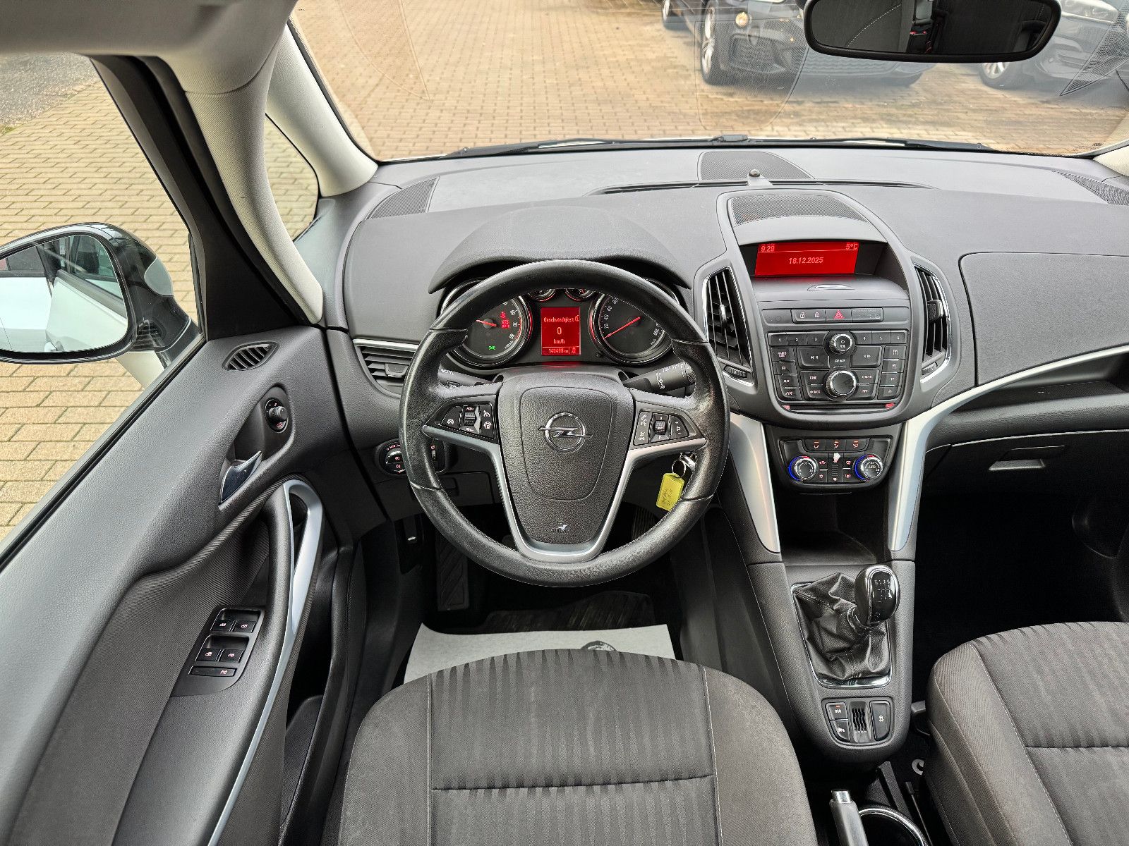OPEL Zafira Tourer, 2011, Benzin, 140 PS