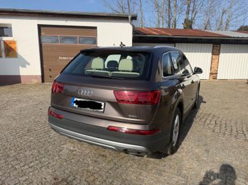 Audi Q7 - 7