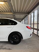 BMW 330d Sport Line Automatik Sport Line - BMW 330 Gebrauchtwagen in München