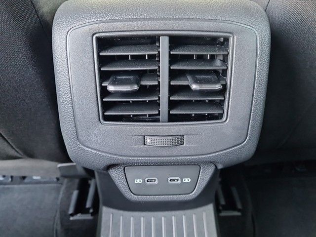 Fahrzeugabbildung Volkswagen T-Roc 1.0 TSI Move AHK Navi LED AID ACC Park-Ass
