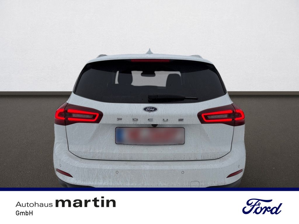 Fahrzeugabbildung Ford Focus 1.0 EcoBoost Titanium W-LAN ACC FACEL. LED