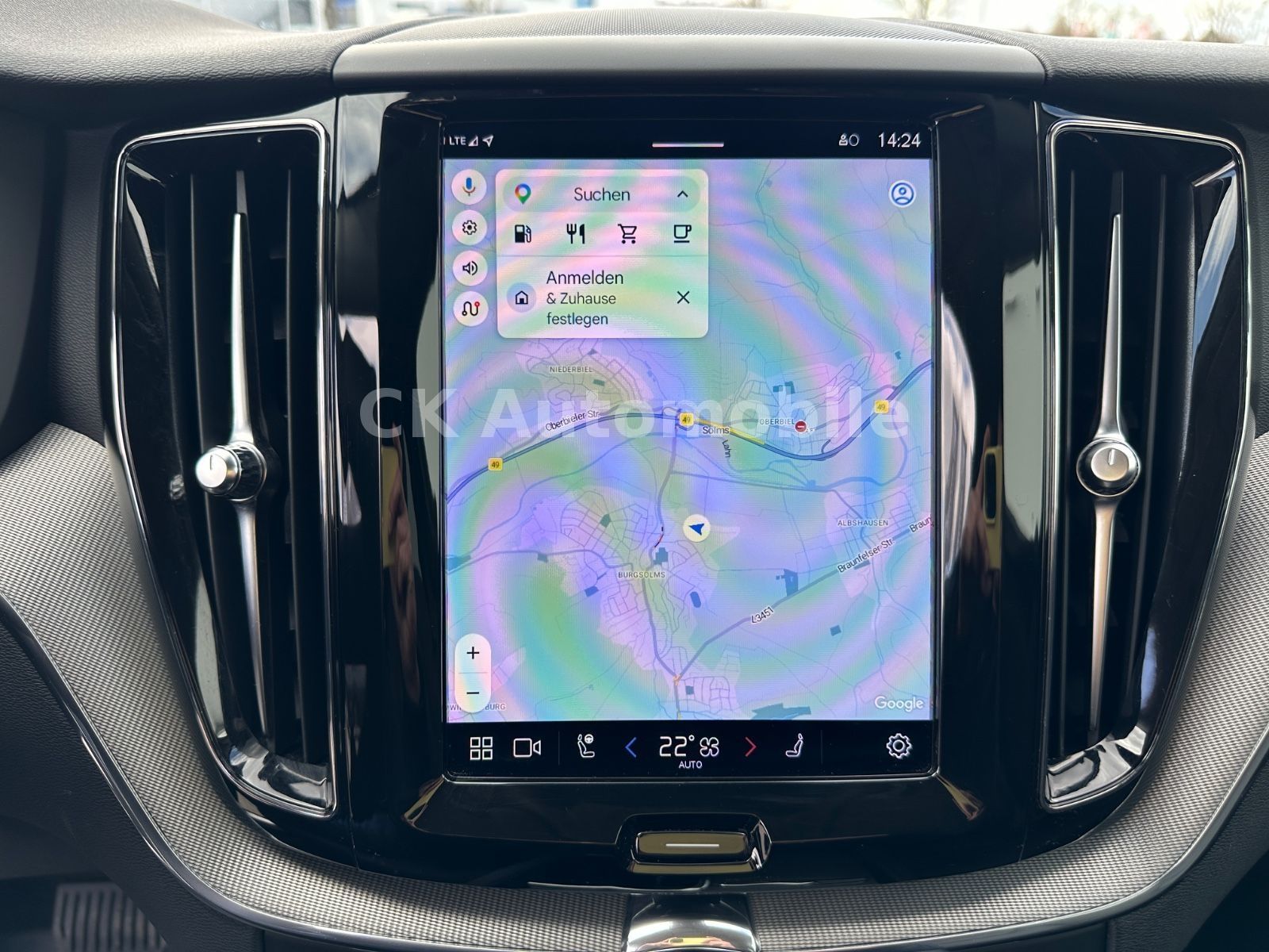 Fahrzeugabbildung Volvo XC60 B4 Plus Bright 2WD/Navi/Leder/Kam/LED/AHK