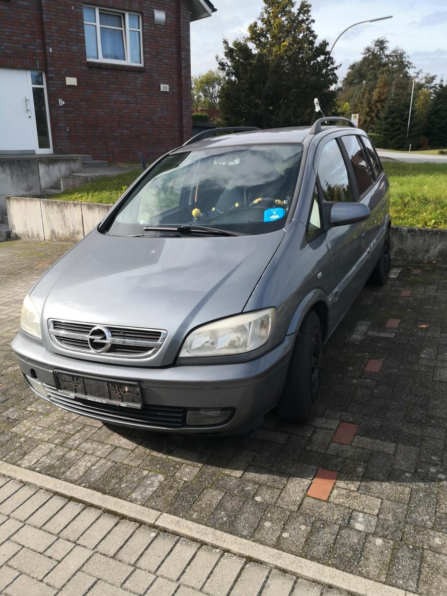 Opel Zafira 2005 — interior