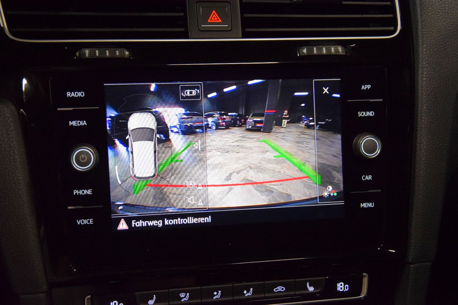 Fahrzeugabbildung Volkswagen Golf VII Lim GTI Performance DSG Pano Virtual OZ