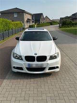 BMW E90 318D M-Paket TÜV neu und top gepfl... - BMW 318 mit Diesel-Antrieb: Limousine, E90
