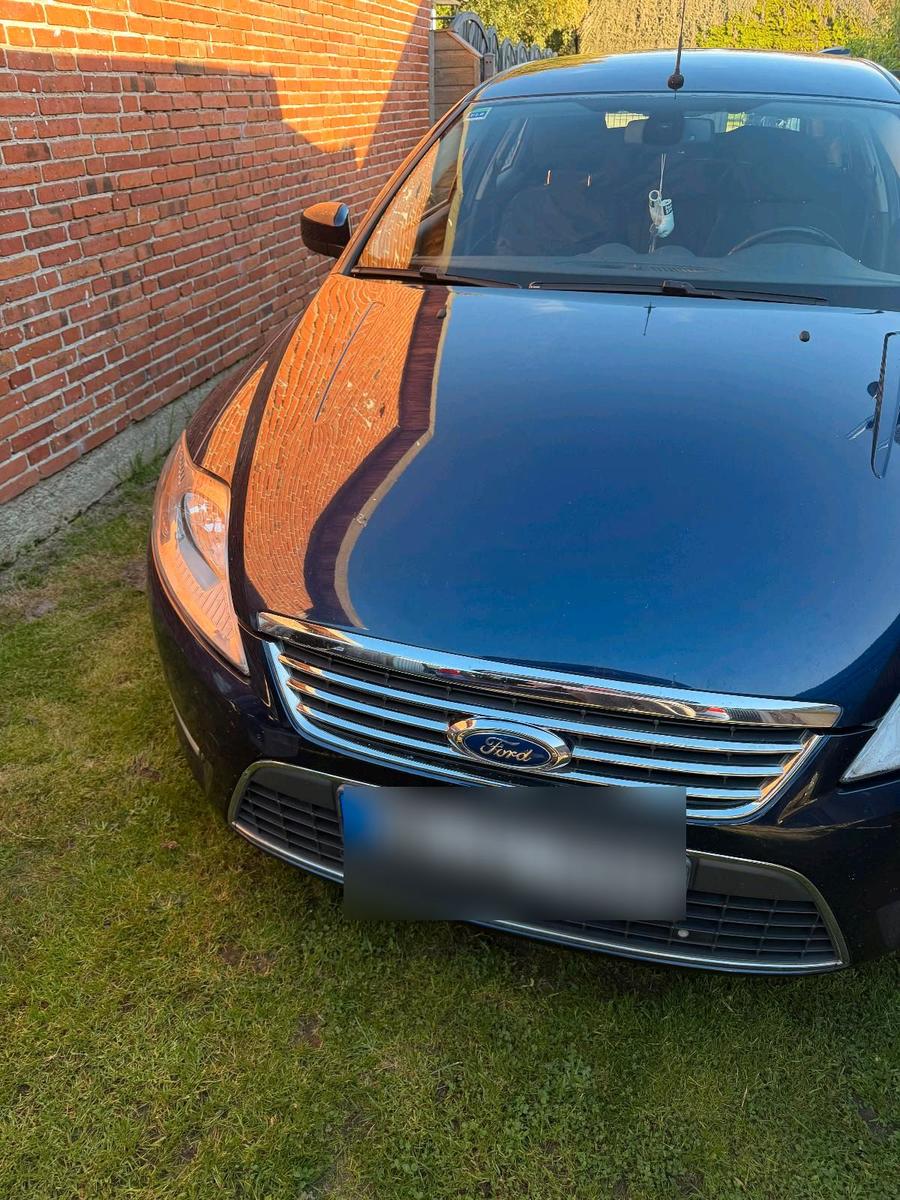 Ford Mondeo 2010 — photo 14