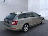 Skoda Octavia Combi Elegance 4x4+NAVI+BI-XENON+LEDER - Skoda Octavia: Combi Elegance