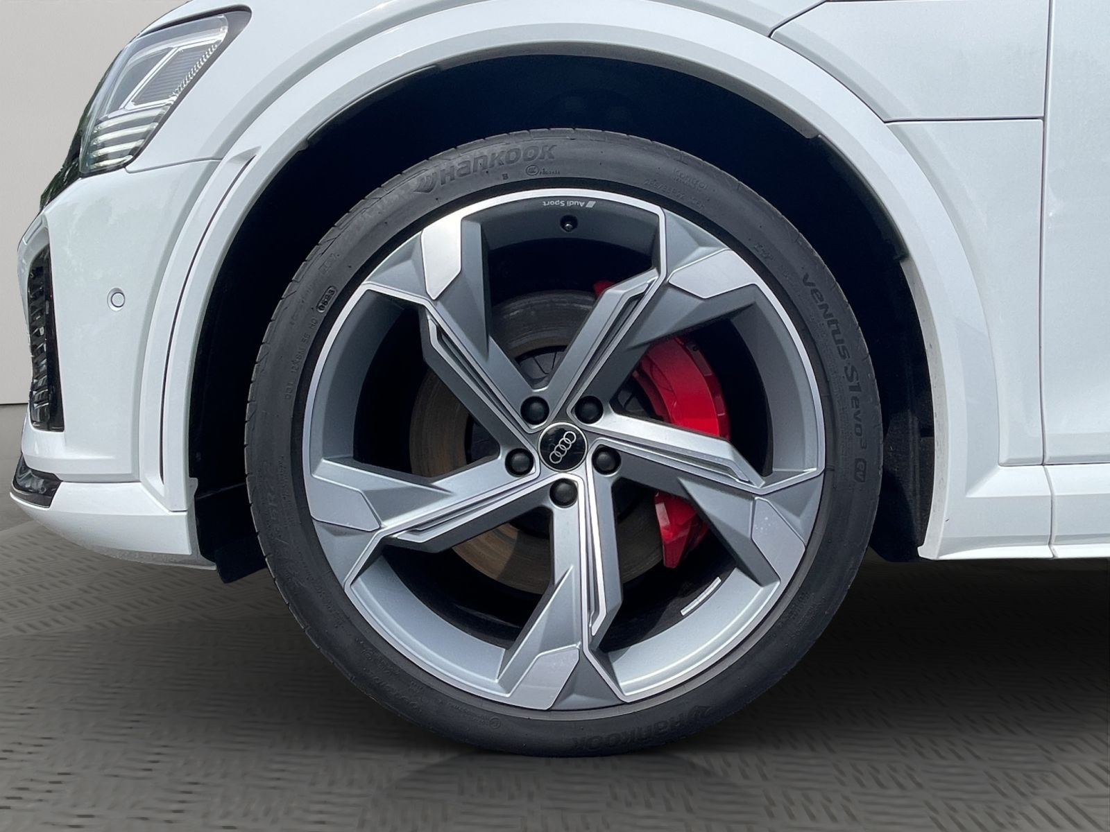 Audi SQ8 e-tron - Bild 20