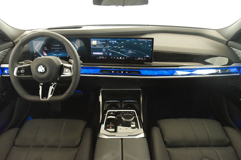 BMW 740