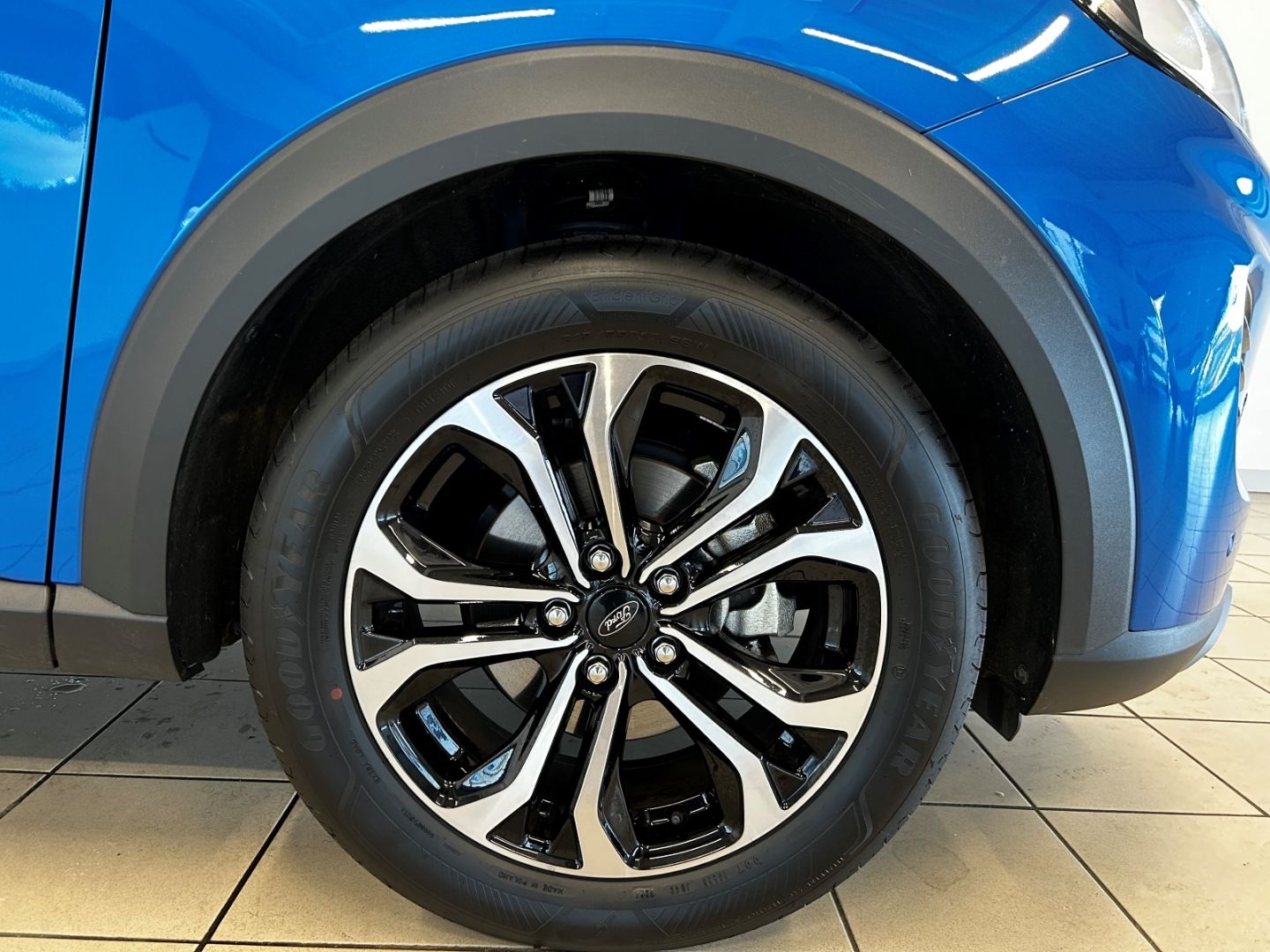 Fahrzeugabbildung Ford Puma Titanium Winterpaket SpurhalteASS AUTOMATIK