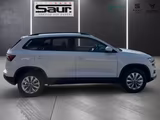 Skoda Karoq Selection 1.5 TSI DSG AHK KLIMA SHZ SMART  - Skoda Karoq mit Benzin-Antrieb: Weiß
