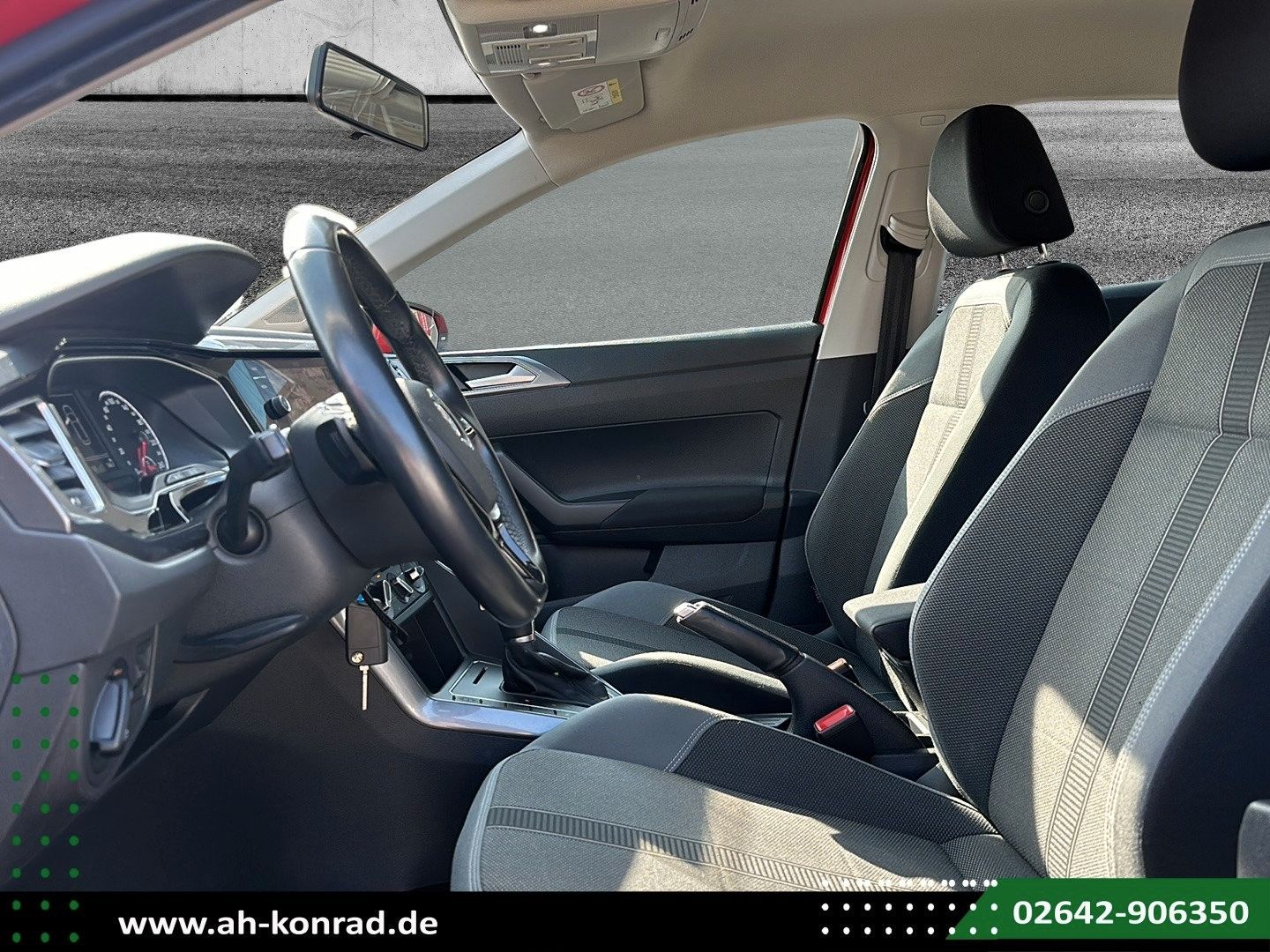 Fahrzeugabbildung Volkswagen Polo VI Highline 1.0 TSI DSG*NAVI*PDC*SITZHEIZG