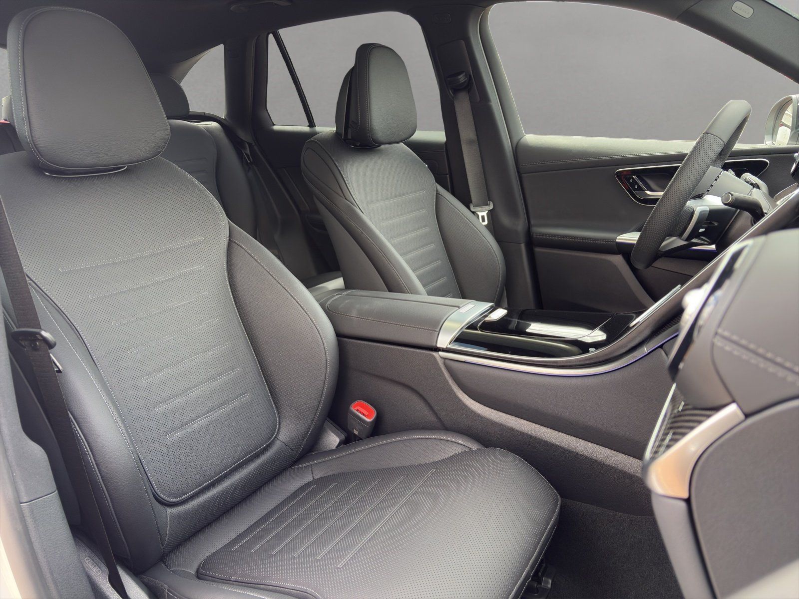Fahrzeugabbildung Mercedes-Benz GLC 300 d 4M AMG Distr Burm DigiLight Pano AHK