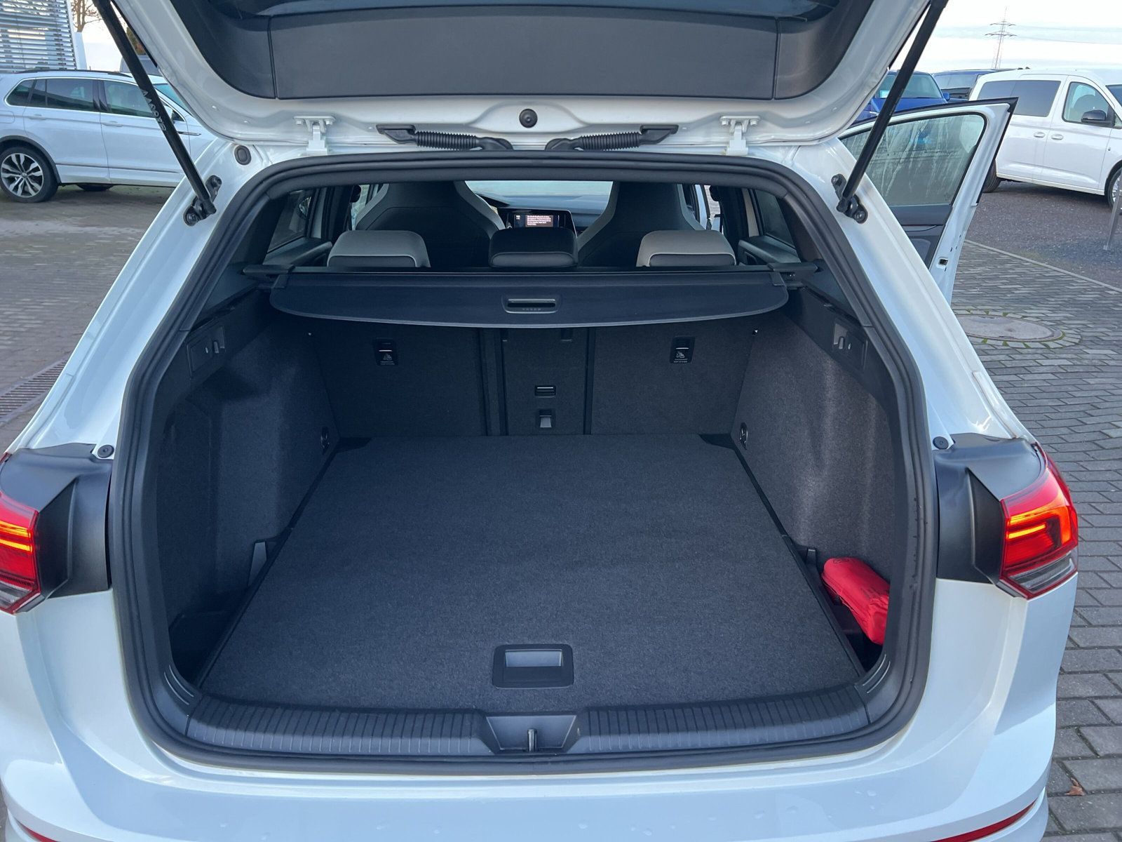 Volkswagen Golf - Bild 9