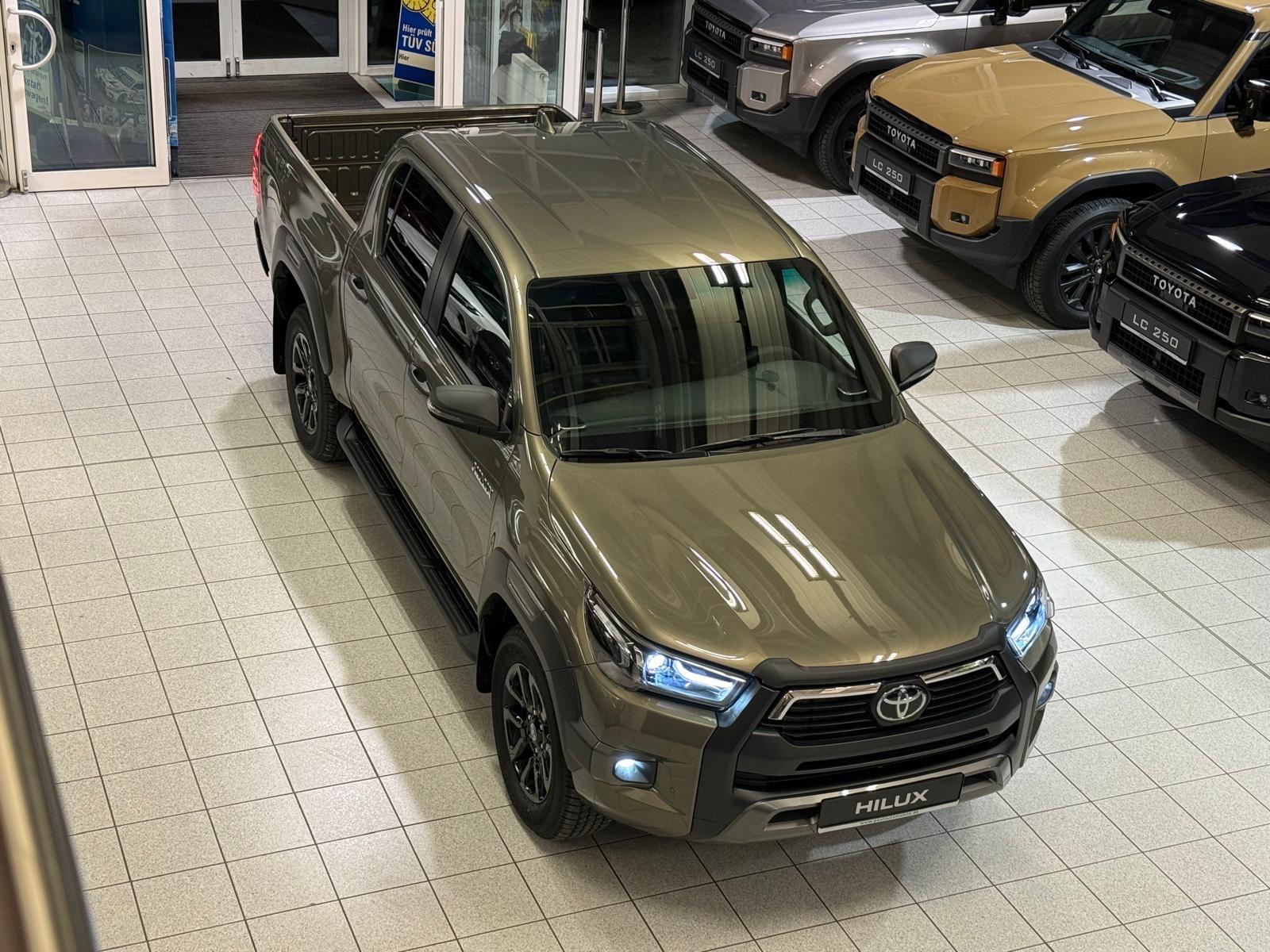 Toyota DOUBLE CAB INVINCIBLE-MILD HYB.-JBL-AHK-49.490,-