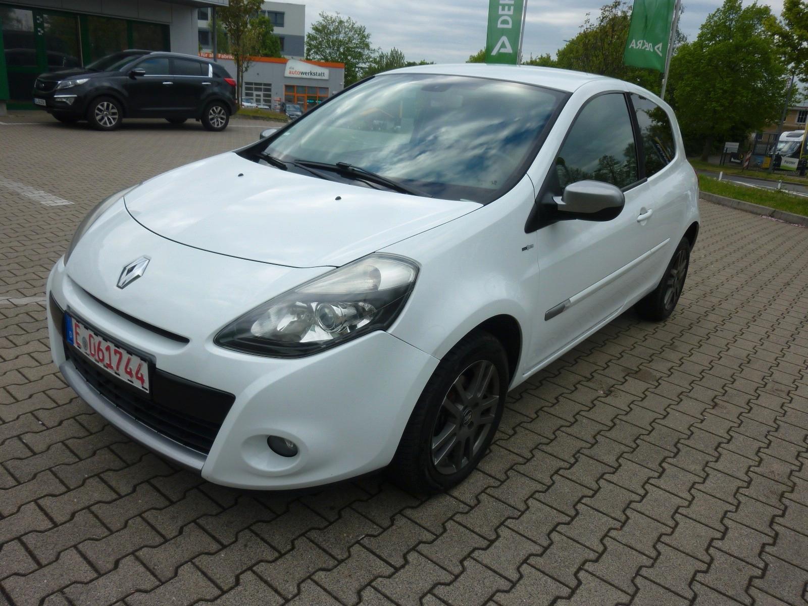 Renault Clio III Night and Day