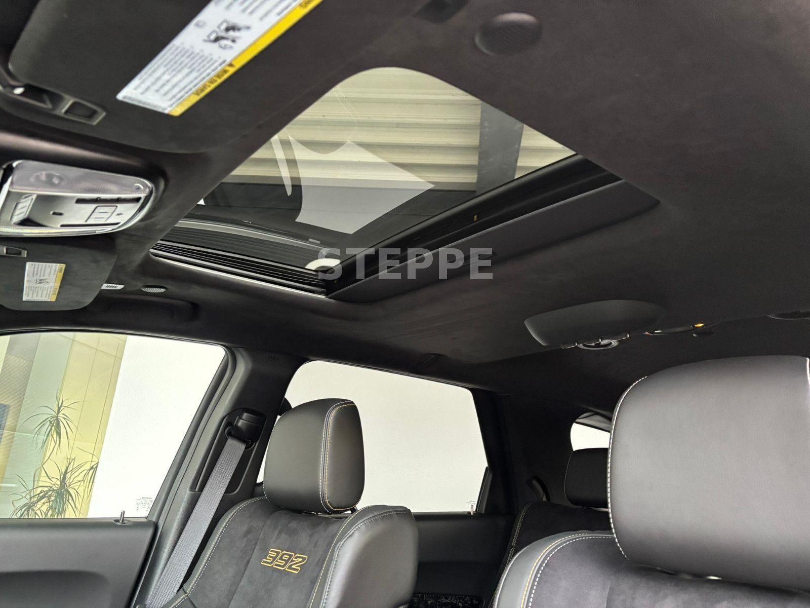 Dodge Durango SRT AWD 6,4 V8  AlcHEMY 6 Sitzer