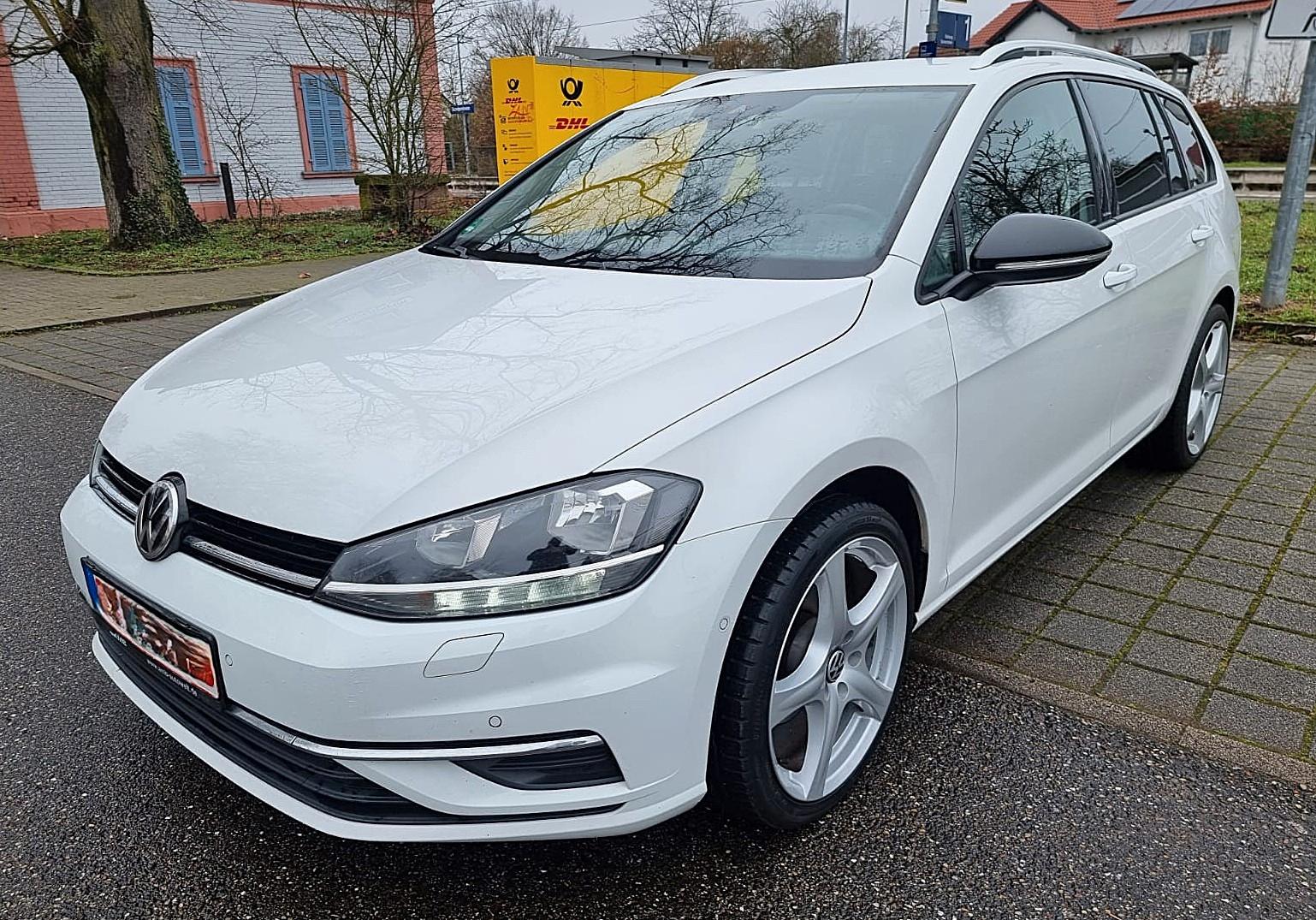 Volkswagen Golf VII Variant IQ.DRIVE ACC SHZ PDC AHK