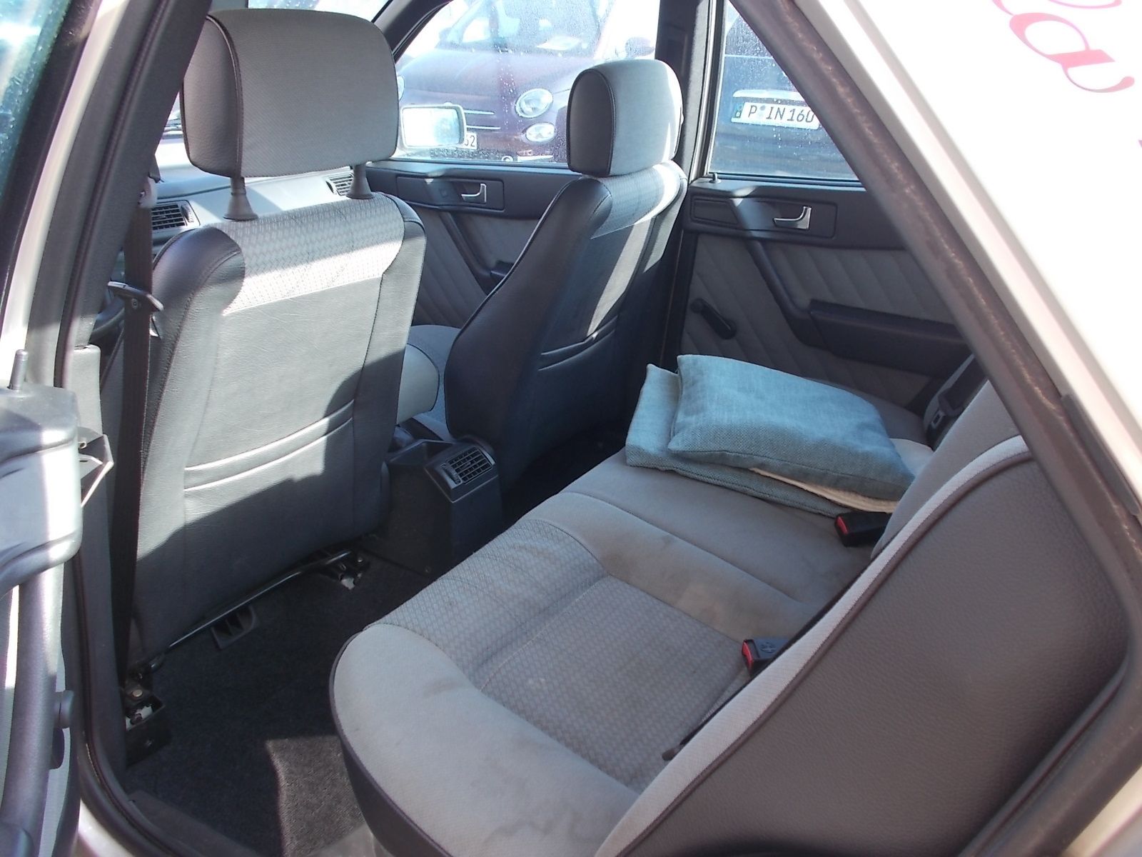 Fahrzeugabbildung Alfa Romeo 155 1.6 16V Klima ->Youngtimer mit Historie