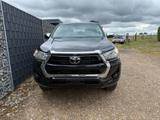 Toyota Hilux Double Cab 2.8 48V AT Leder APP SHZ CAM - Toyota Hilux: Leder