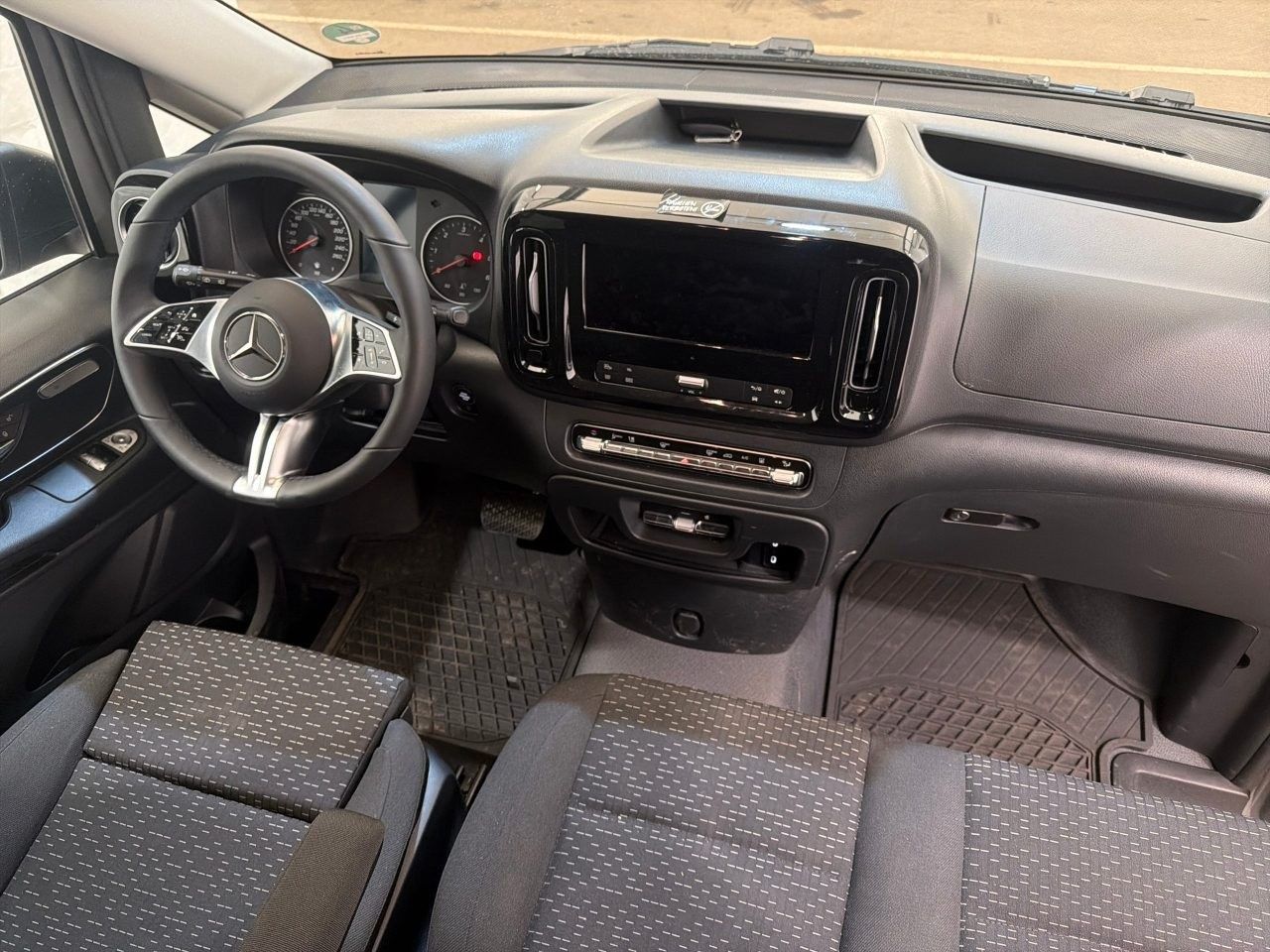Fahrzeugabbildung Mercedes-Benz Vito 116 CDI Tourer 4x4 2xKlima AHK2,5to Stdheiz