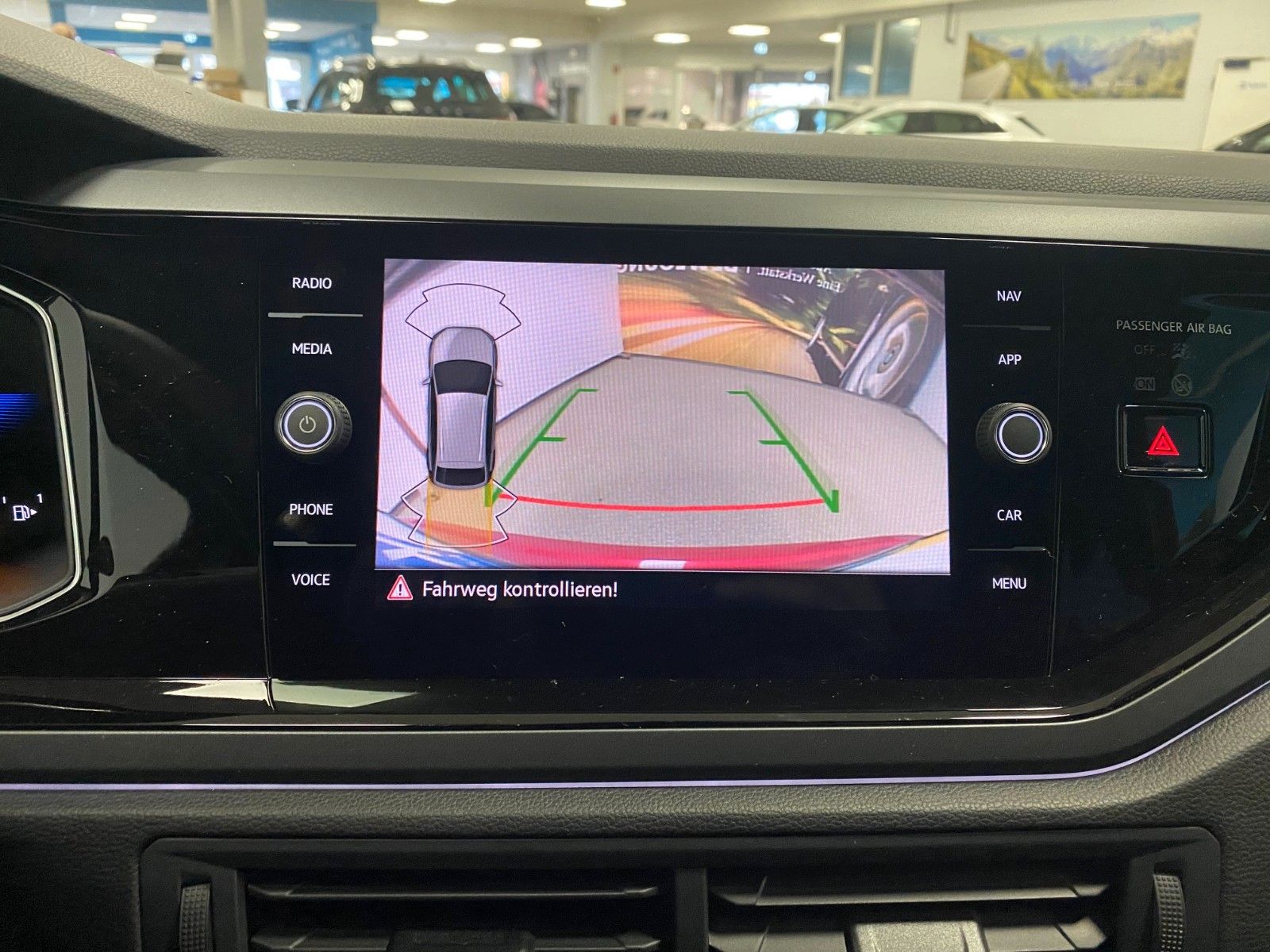 Fahrzeugabbildung Volkswagen Taigo 1.5 TSI DSG R-LINE+Black Style+ACC+Matrix+