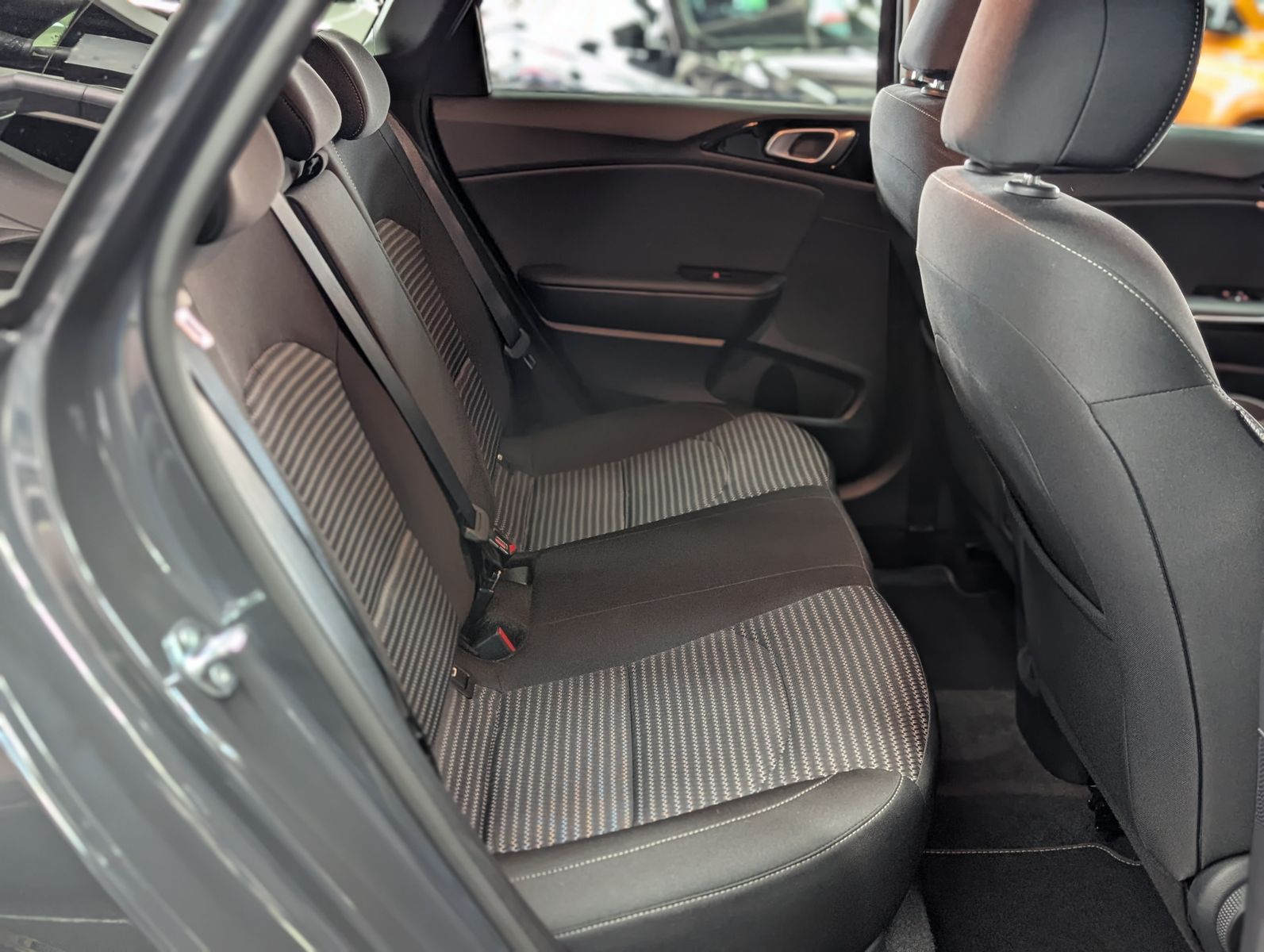 Fahrzeugabbildung Kia cee'd Sportswagon 1.5 Spirit SCC JBL KAM 7J Gar.