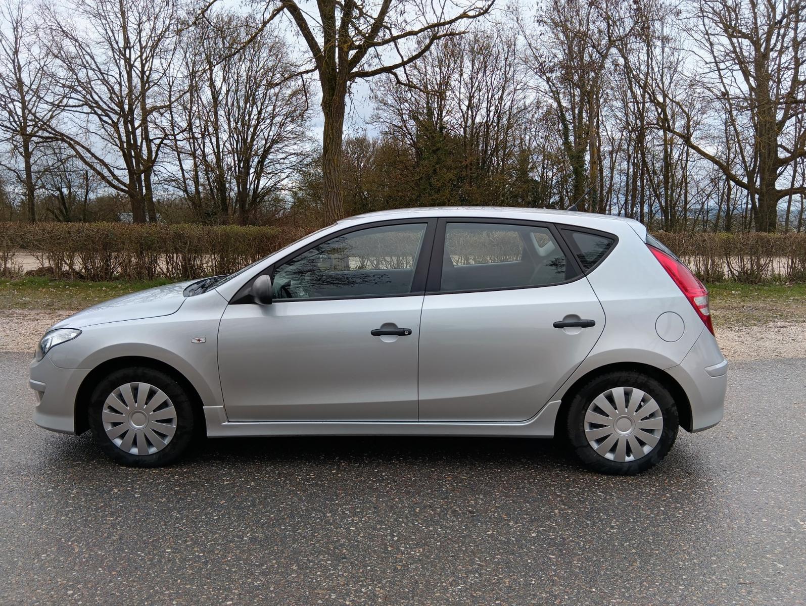 Hyundai i30 1.4 FIFA WM Edition*KD+HU NEU*KLIMA*