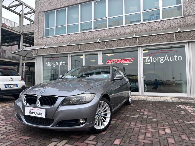 BMW 320d Touring xDrive AUTOMATICA XENON! NAVI P