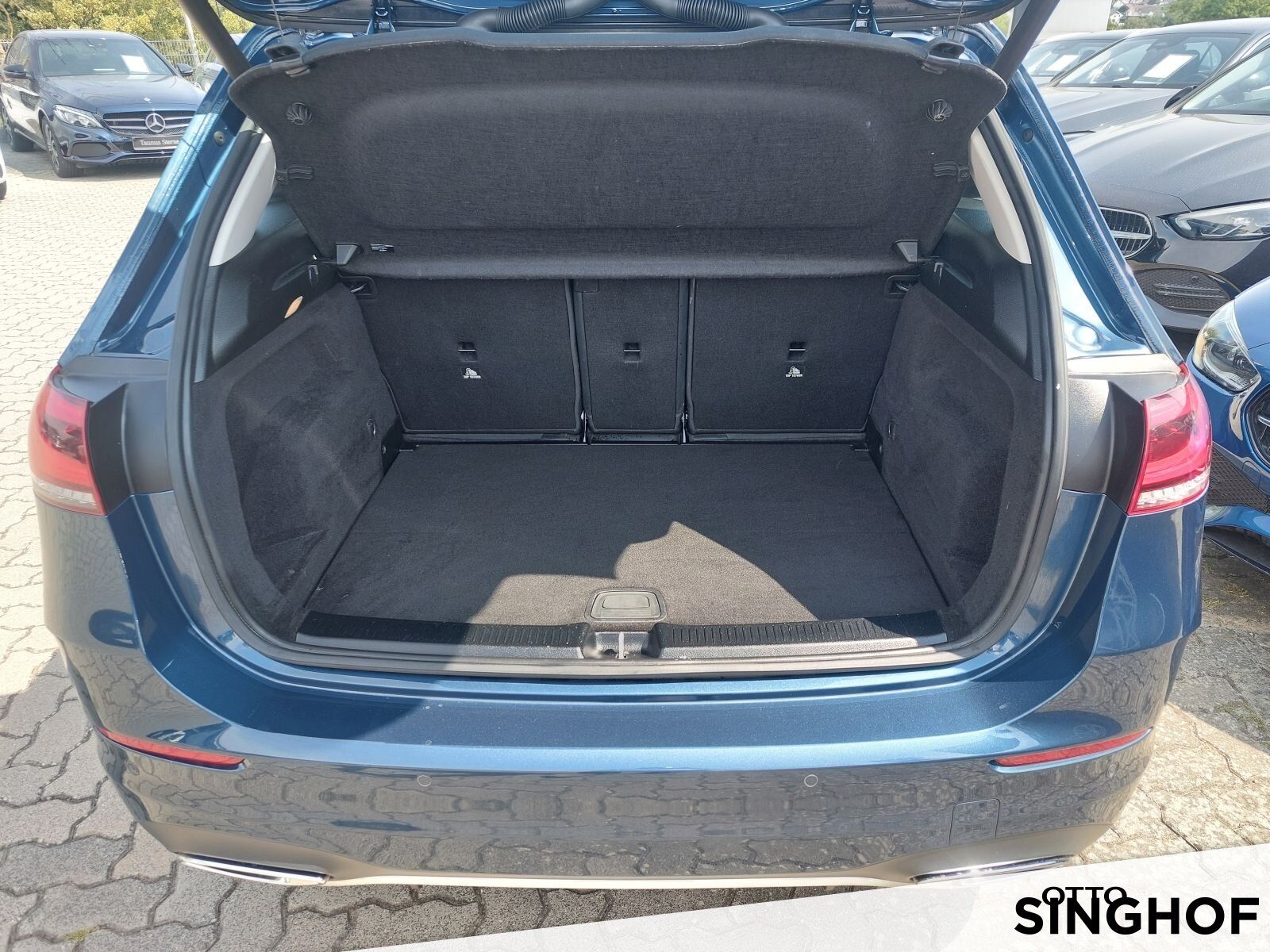 Fahrzeugabbildung Mercedes-Benz B 250e AMG +AHK+Distronic+Rü Kam+LED+el.Heckkl+